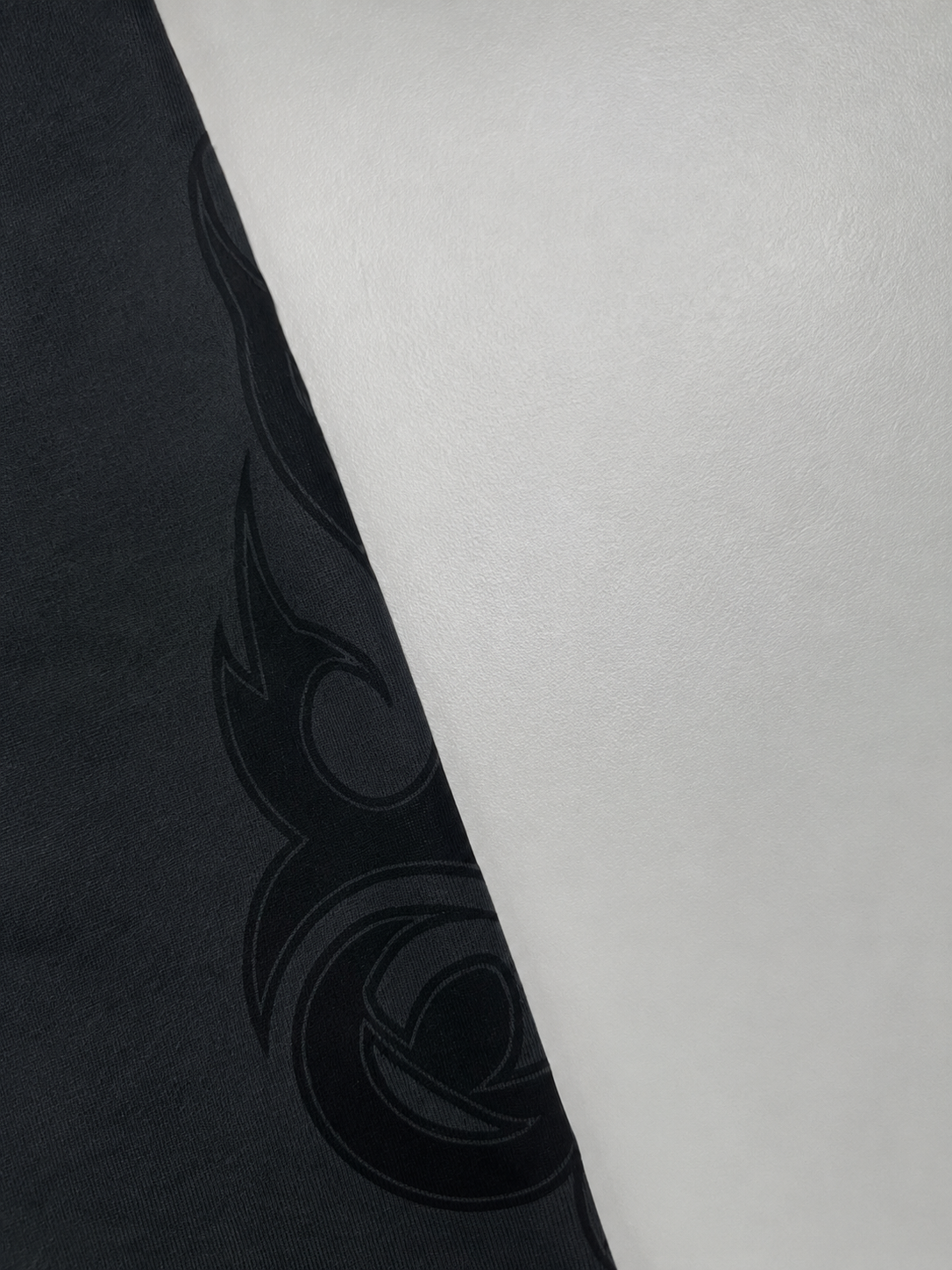 sleepy eye tribal longsleeve tee