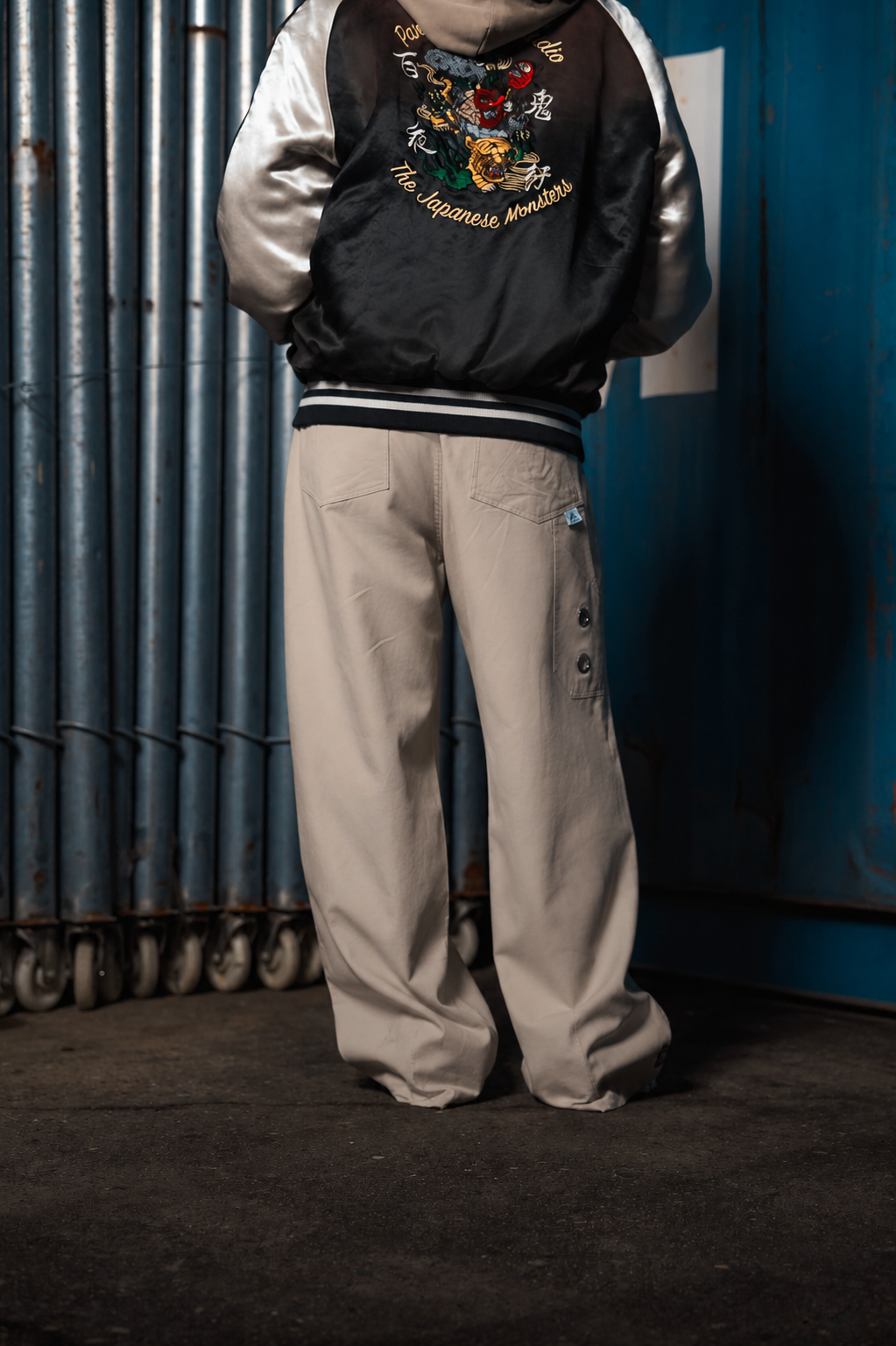 metal eyelet barrel pants