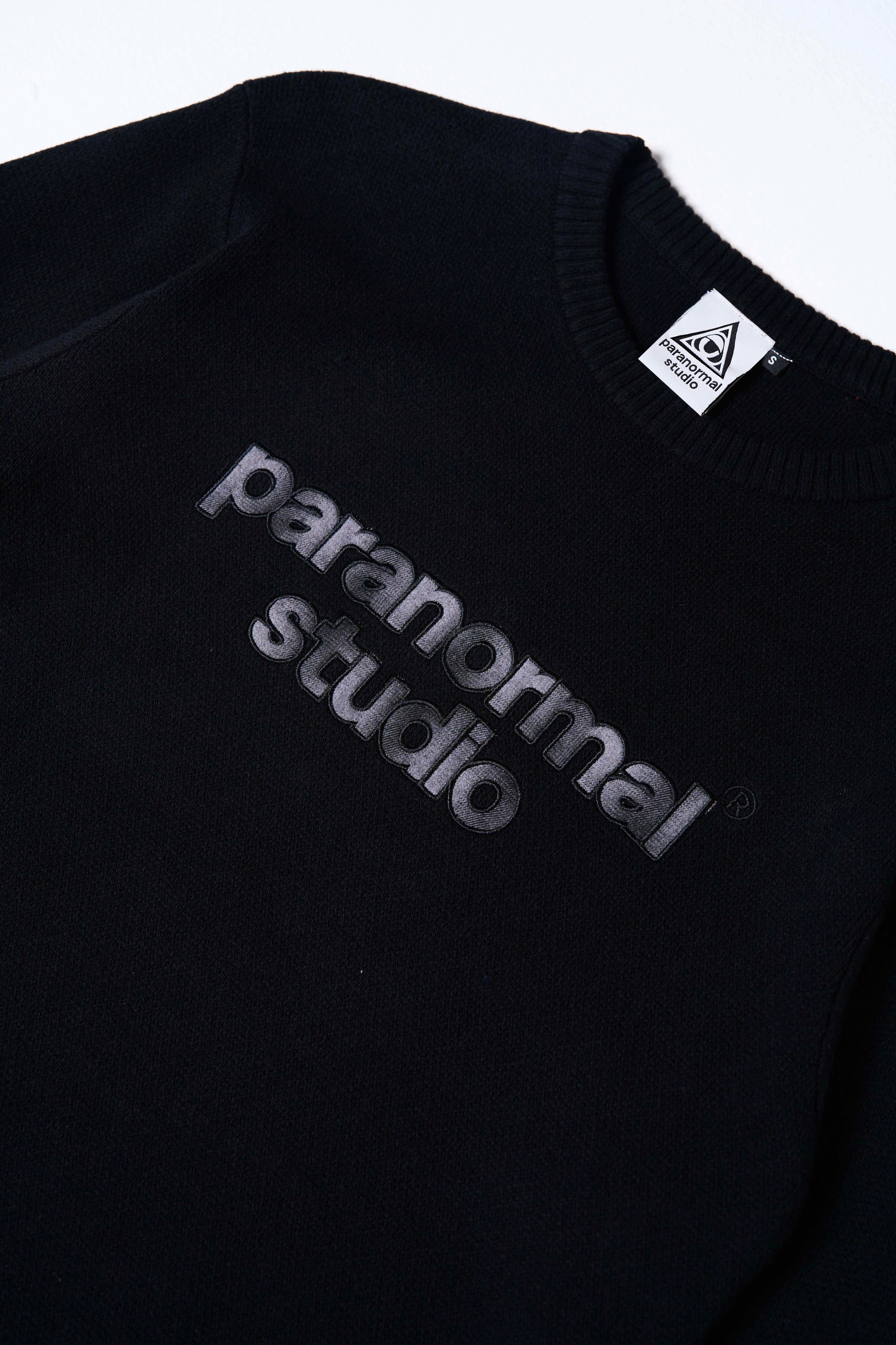 applique logo knit