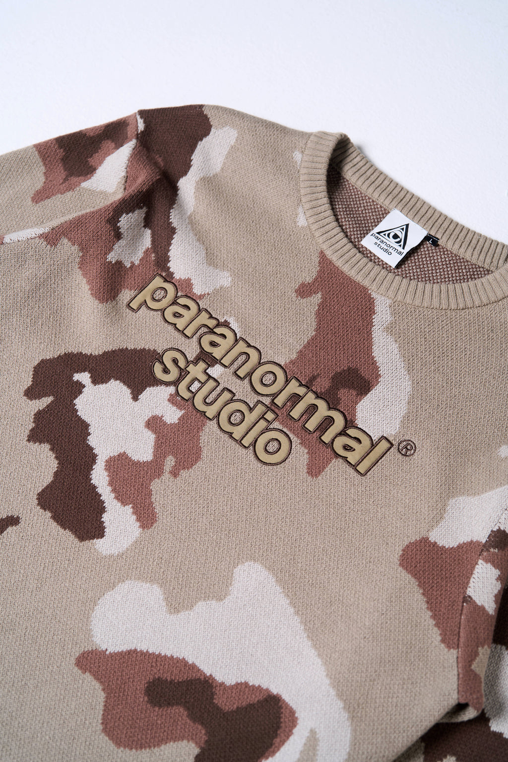 camouflage khaki applique logo knit