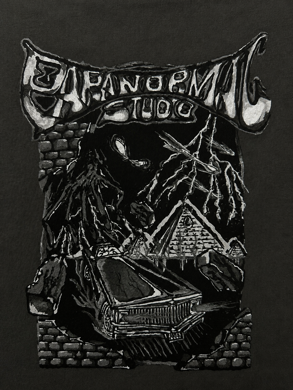 dystopia pyramid tee
