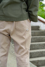 tapered skater pants